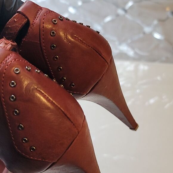 SCHUTZ  Red Leather Strappy Heeled Sandals - Picture 6 of 13